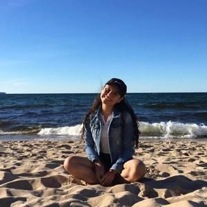 Meet your Posher, Mariana